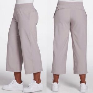 CALIA by Carrie Underwood Women's Journey Cropped Pants